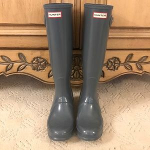 Perfect condition tall Hunter rain boots